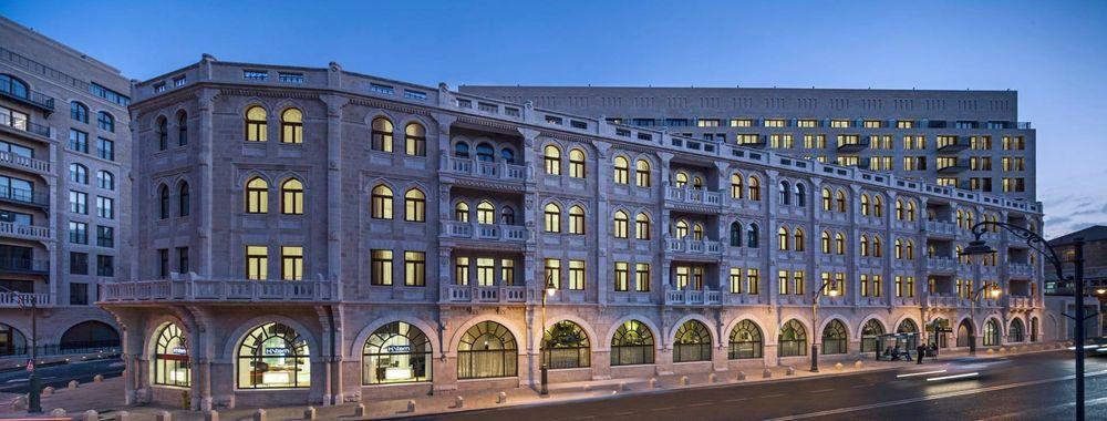 Waldorf Astoria front image 