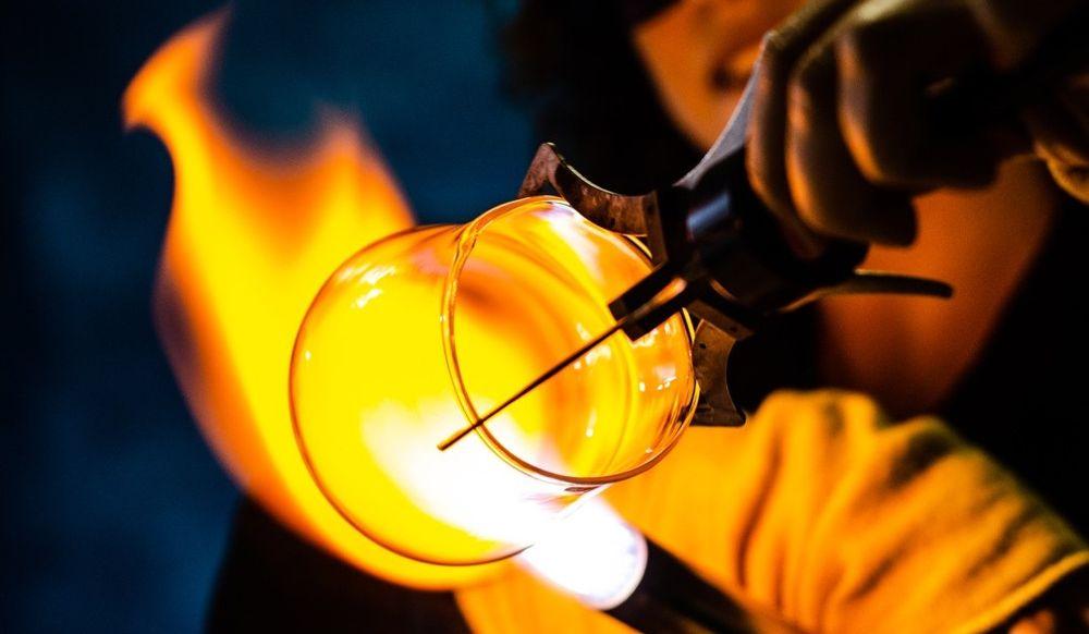 Glass sculpture workshop - Yael and Loch