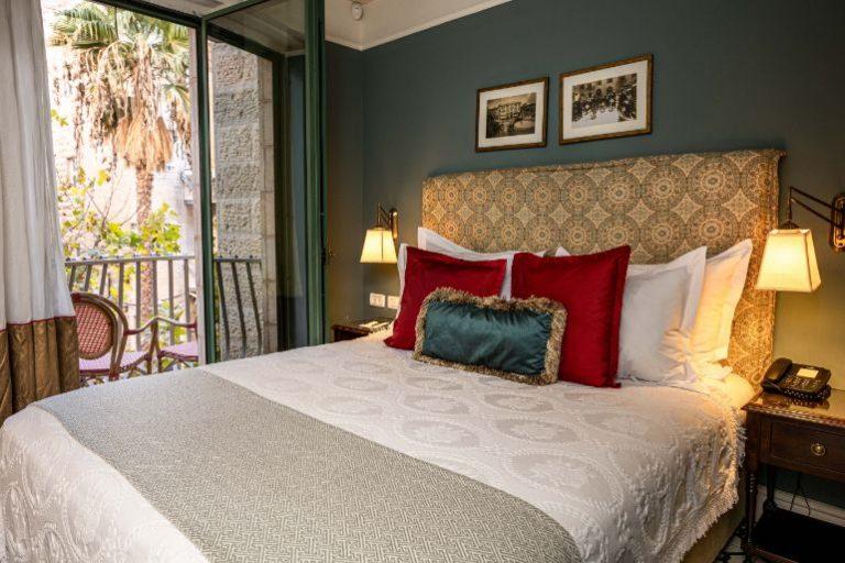 Rooms at the Arthur Hotel