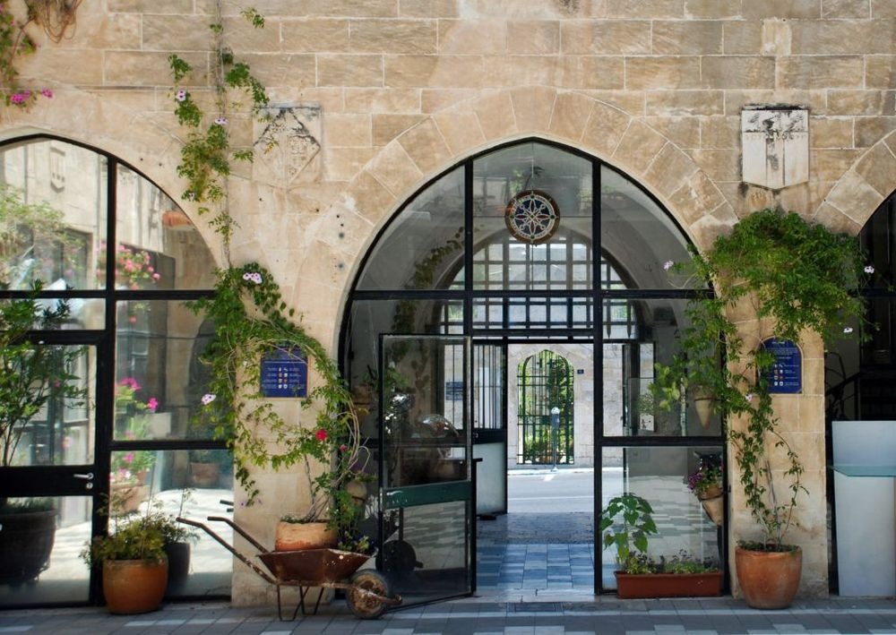 Entrance 