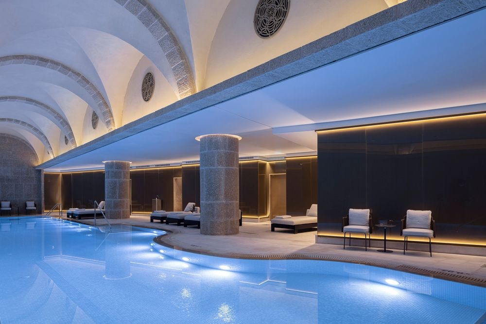 Waldorf Astoria Pool