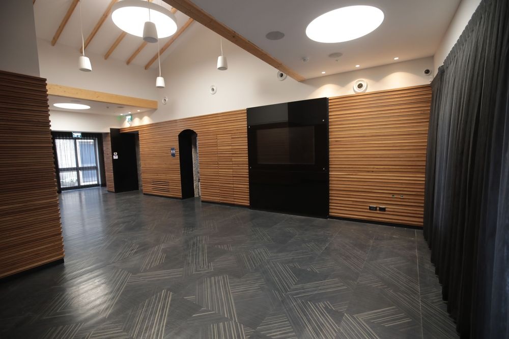 Solo Hall