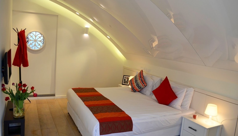 photo of Paamonim Aparthotel (Bell Hotel)