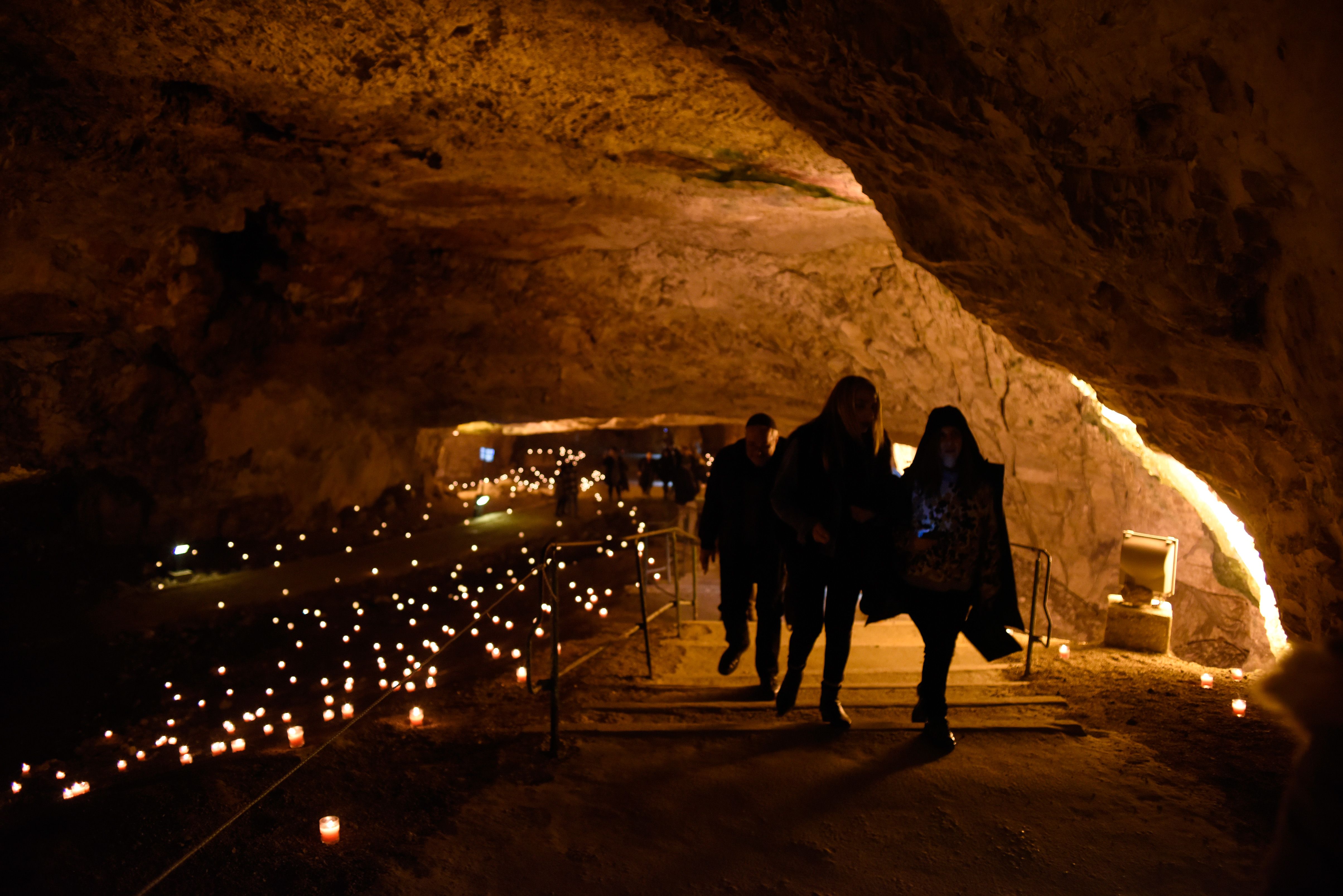Zedekiah's Cave 