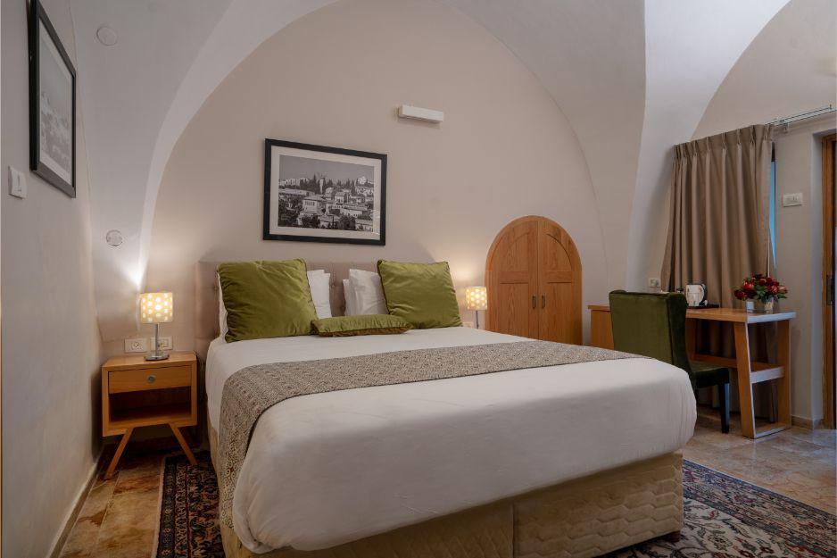 Rooms at the Jerusalem Sephardic House Hotel
