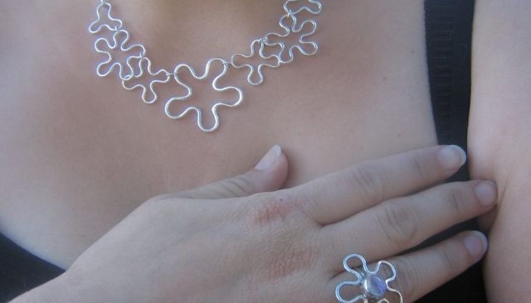 photo of Join Artist's Workshops at the Jerusalem House of Quality