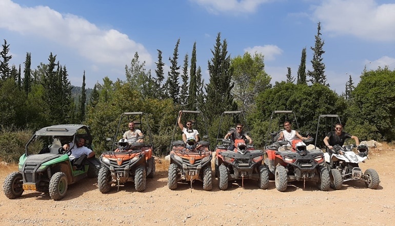 צילום של טרקטורוני האגם